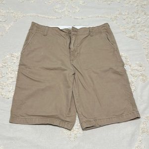 Men’s flat front Old Navy Shorts, Khaki Size 34